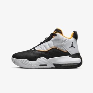 Jordan Stay Loyal
Big Kids' Shoe 4Y